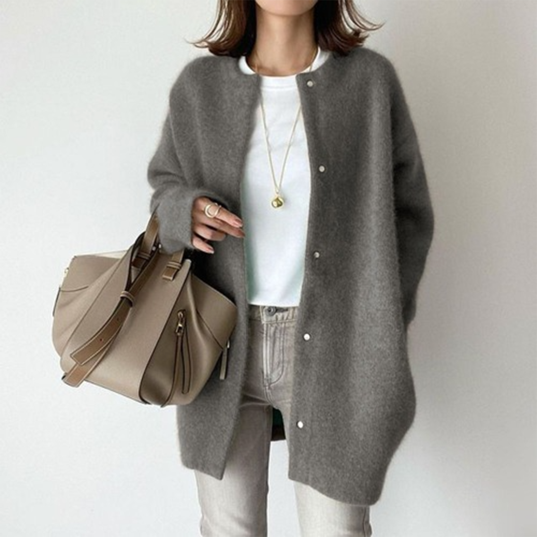 Chloe | The Elegant Cardigan