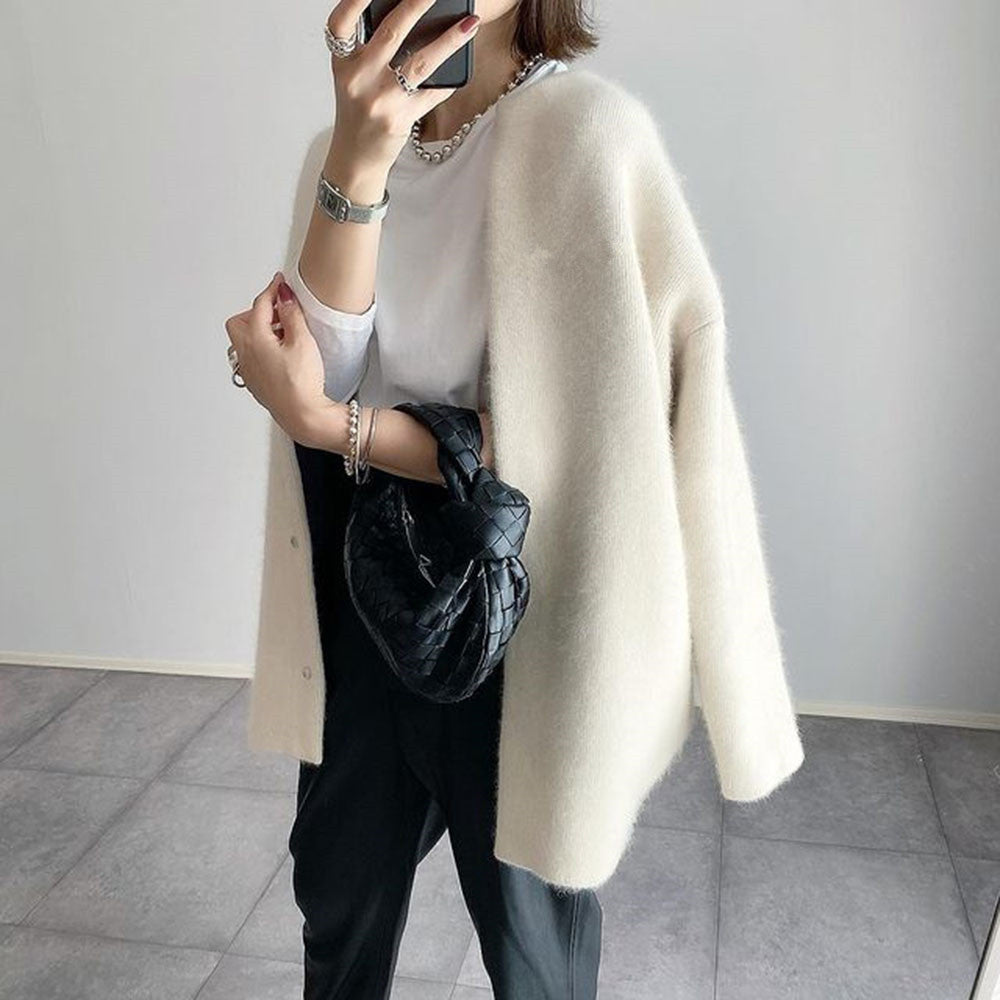 Chloe | The Elegant Cardigan