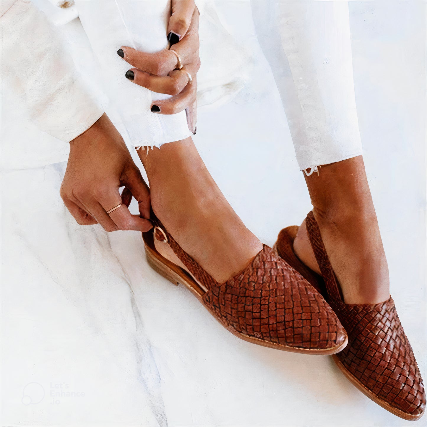 Lunara | Low Sandals